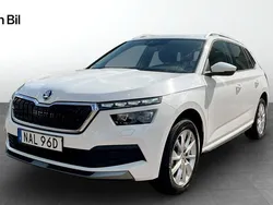 Vit Begagnad 2022 Skoda Kamiq Adventure SUV | 229 900 kr (Marknadspris)