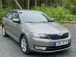 Brun Begagnad 2015 Skoda Rapid Halvkombi | 79 000 kr (Marknadspris)