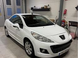 Vit Begagnad 2012 Peugeot 207 CC Cab | 59 000 kr (Bra pris)