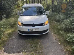 Vit Begagnad 2013 VW Caddy Minibuss | 48 000 kr (Bra pris)