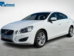 Vit (ice vit) Begagnad 2011 Volvo S60 Summum Sedan | 122 100 kr (Marknadspris)