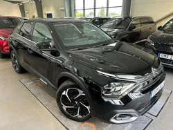 Svart (svart perla nera) Begagnad 2023 Citroën C4 Shine SUV | 239 900 kr (Lite dyr)