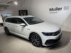Vit Begagnad 2020 VW Passat GTE Kombi | 232 900 kr (Marknadspris)
