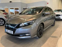 Grå Begagnad 2022 Nissan Leaf N-Connecta Halvkombi | 248 000 kr (Lite dyr)