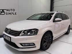 Vit Begagnad 2014 VW Passat R-line Kombi | 99 900 kr (Marknadspris)