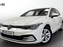 Vit Begagnad 2021 VW Golf VIII Halvkombi | 249 900 kr (Marknadspris)