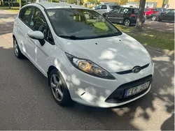 Vit Begagnad 2011 Ford Fiesta Trend Halvkombi | 29 900 kr (Marknadspris)