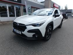Vit (vitpärlemometallic) Begagnad 2023 Subaru Crosstrek Kombi | 369 000 kr (Marknadspris)