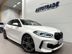 Vit Begagnad 2020 BMW 118 M Sport Halvkombi | 249 000 kr (Lite dyr)