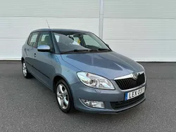 Grå Begagnad 2011 Skoda Fabia Elegance Halvkombi | 24 900 kr (Marknadspris)