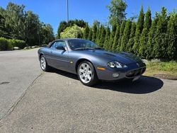 Grå Begagnad 2000 Jaguar XKR Cab | 129 000 kr