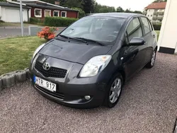 Grå Begagnad 2008 Toyota Yaris Halvkombi | 30 000 kr (Marknadspris)