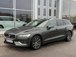 Mörkgrå (grå) Begagnad 2019 Volvo V60 Inscription Kombi | 248 700 kr (Marknadspris)