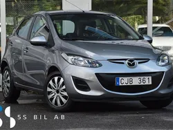 Grå Begagnad 2010 Mazda 2 Halvkombi | 74 900 kr (Marknadspris)