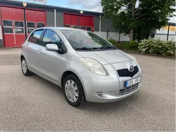 Silver Begagnad 2007 Toyota Yaris Halvkombi | 18 900 kr (Marknadspris)
