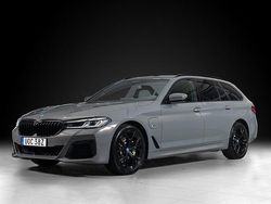 Grå Begagnad 2021 BMW 530e M Sport Kombi | 369 000 kr (Marknadspris)