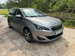 Grå Begagnad 2016 Peugeot 308 Allure Kombi | 74 900 kr (Superpris)