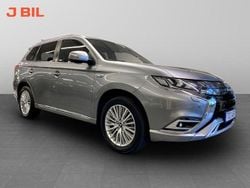 Grå Begagnad 2019 Mitsubishi Outlander SUV | 234 900 kr