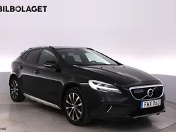 Svart Begagnad 2019 Volvo V40 CC Pro Kombi | 229 800 kr (Marknadspris)