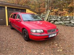 Röd Begagnad 2002 Volvo V70 Kombi | 7 500 kr (Superpris)