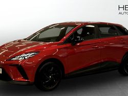 Röd (red) Begagnad 2023 MG MG4 EV Halvkombi | 259 900 kr (Marknadspris)