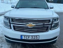 Vit Begagnad 2014 Chevrolet Suburban LTZ SUV | 399 000 kr