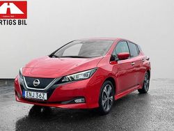 Röd Begagnad 2022 Nissan Leaf N-Connecta Halvkombi | 177 900 kr (Marknadspris)