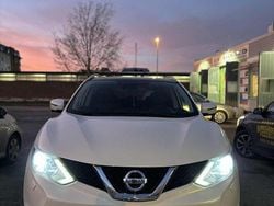 Vit Begagnad 2017 Nissan Qashqai SUV | 129 000 kr (Marknadspris)