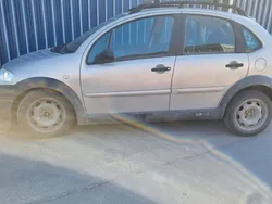 Brun Begagnad 2006 Citroën C3 Halvkombi | 28 000 kr (Marknadspris)