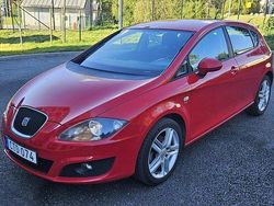 Röd Begagnad 2011 Seat Leon Halvkombi | 57 000 kr (Marknadspris)