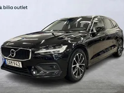 Svart Begagnad 2018 Volvo V60 Momentum Kombi | 269 900 kr (Marknadspris)