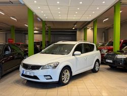 Vit Begagnad 2012 Kia Ceed Sportswagon Kombi | 44 900 kr (Marknadspris)