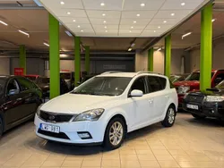 Vit Begagnad 2012 Kia Ceed Sportswagon Kombi | 49 900 kr (Marknadspris)