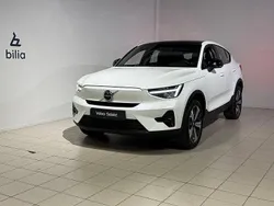 Vit Begagnad 2023 Volvo EC40 Plus SUV | 358 500 kr (Bra pris)