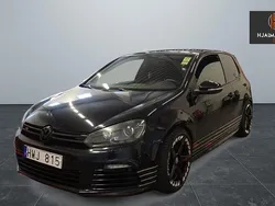Svart Begagnad 2011 VW Golf VII R Halvkombi | 139 000 kr (Superpris)