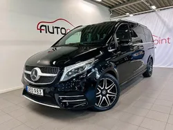 Svart Begagnad 2022 Mercedes V300 Avantgarde Minibuss | 579 800 kr (Marknadspris)