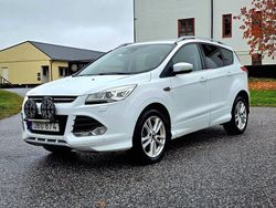 Vit Begagnad 2016 Ford Kuga Titanium X SUV | 89 900 kr (Superpris)
