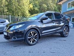 Svart Begagnad 2016 Nissan Qashqai SUV | 149 900 kr (Marknadspris)