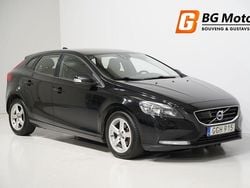 Svart Begagnad 2015 Volvo V40 Kinetic Kombi | 94 900 kr (Marknadspris)