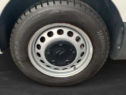 Vit (white) Begagnad 2021 Citroën e-Jumpy Minibuss | 249 750 kr (Marknadspris)