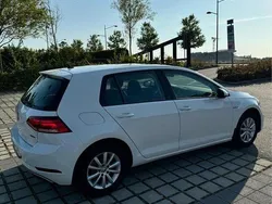 Vit Begagnad 2019 VW Golf VII Halvkombi | 119 900 kr (Superpris)