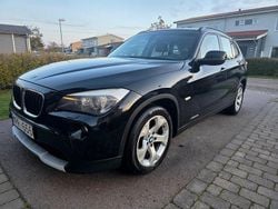 Svart (svartmetallic) Begagnad 2011 BMW X1 SUV | 69 900 kr (Marknadspris)