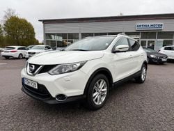 Vit Begagnad 2015 Nissan Qashqai SUV | 127 900 kr (Marknadspris)