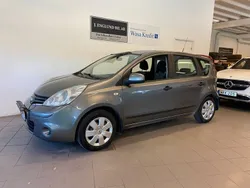 Grå Begagnad 2013 Nissan Note Minibuss | 39 900 kr (Lite dyr)