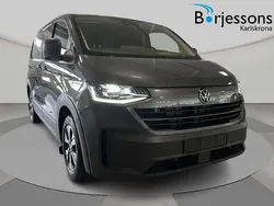 Ljusgrå (grå) Ny 2025 VW T6.1 PanAmericana Van | 772 750 kr