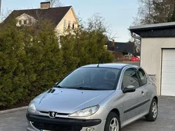 Grå Begagnad 2000 Peugeot 206 Halvkombi | 15 000 kr (Dyr)