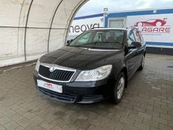 Svart Begagnad 2009 Skoda Octavia Kombi | 39 900 kr (Marknadspris)