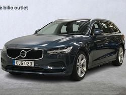 Mörkblå Begagnad 2018 Volvo V90 Momentum Kombi | 214 000 kr (Bra pris)