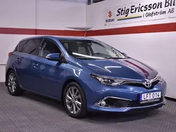 Blå Begagnad 2015 Toyota Auris Executive Halvkombi | 129 500 kr (Lite dyr)