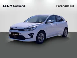 Vit Begagnad 2020 Kia Rio Advance Halvkombi | 175 000 kr (Marknadspris)